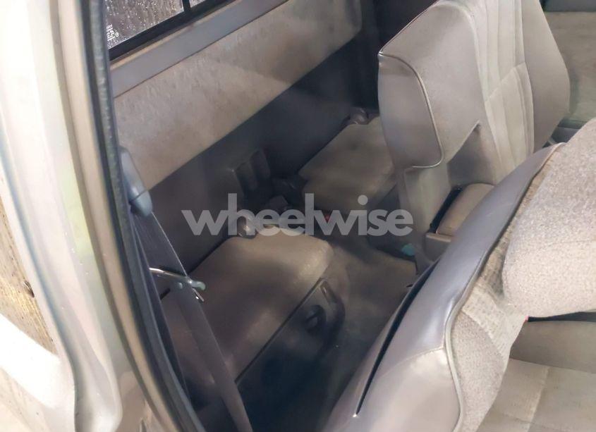 Photo 8 of 1998 Toyota Tacoma (VIN 4TAVL52N3WZ074967)