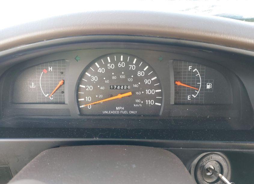 Photo 7 of 1998 Toyota Tacoma (VIN 4TAVL52N3WZ161977)