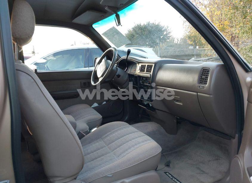 Photo 5 of 1996 Toyota Tacoma XTRACAB (VIN 4TAVL52N4TZ089490)