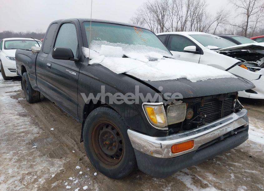 1996 Toyota Tacoma XTRACAB (VIN 4TAVL52N4TZ142107) main photo