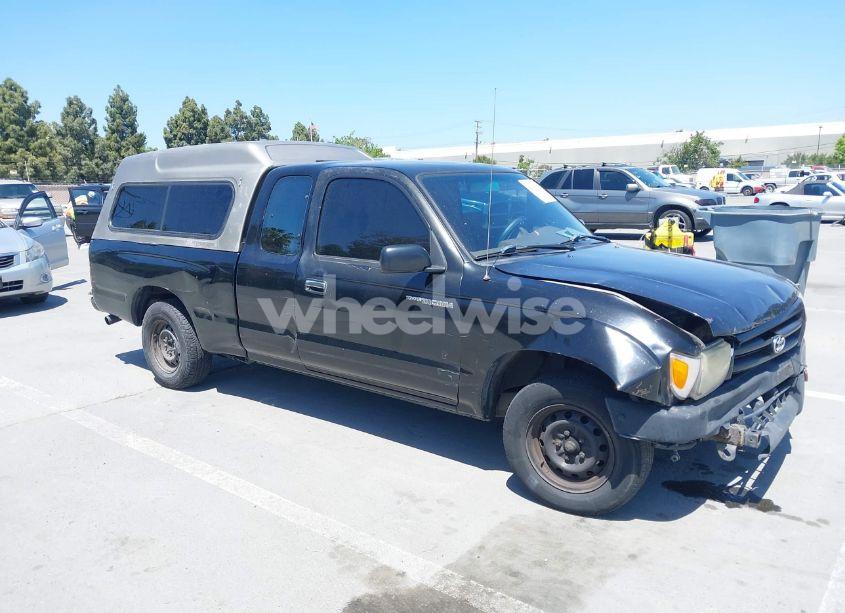 1997 Toyota Tacoma (VIN 4TAVL52N4VZ316583) main photo