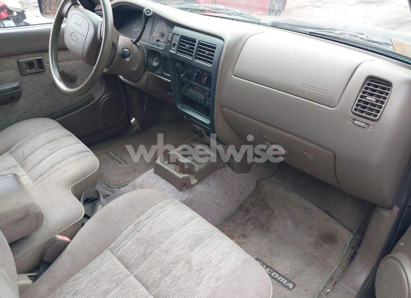 Photo 5 of 1998 Toyota Tacoma (VIN 4TAVL52N4WZ004085)