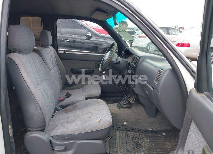 Photo 5 of 1997 Toyota Tacoma (VIN 4TAVL52N5VZ233065)