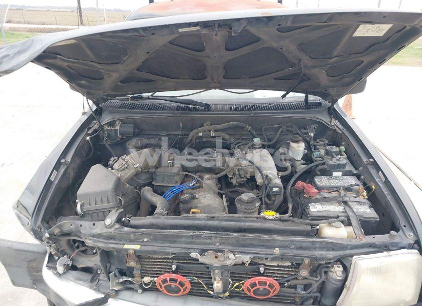 Photo 10 of 1999 Toyota Tacoma (VIN 4TAVL52N6XZ570718)