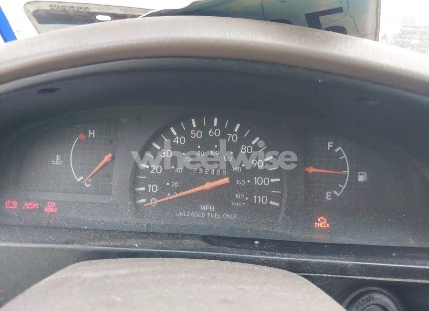 Photo 7 of 1999 Toyota Tacoma (VIN 4TAVL52N6XZ570718)