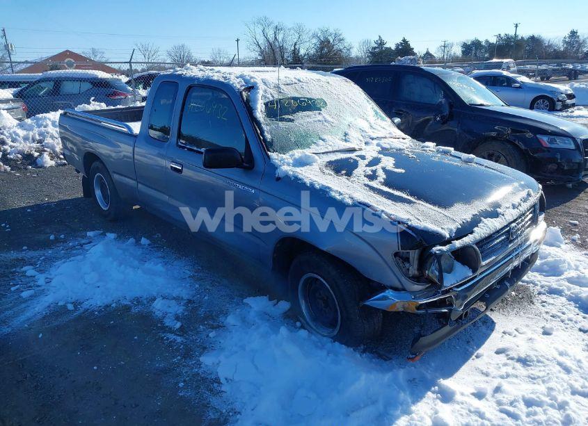 1996 Toyota Tacoma XTRACAB (VIN 4TAVL52N7TZ100918) main photo