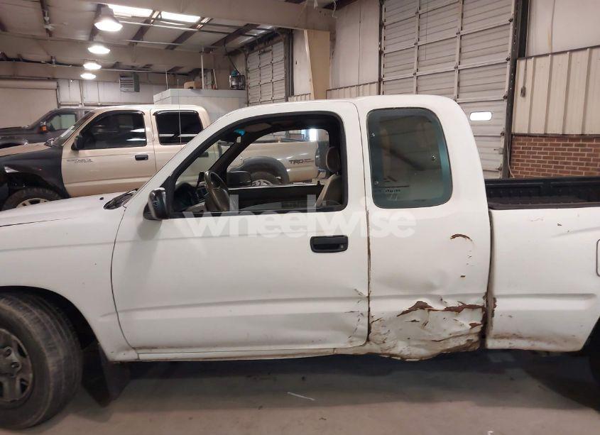 Photo 14 of 1996 Toyota Tacoma XTRACAB (VIN 4TAVL52N7TZ130985)