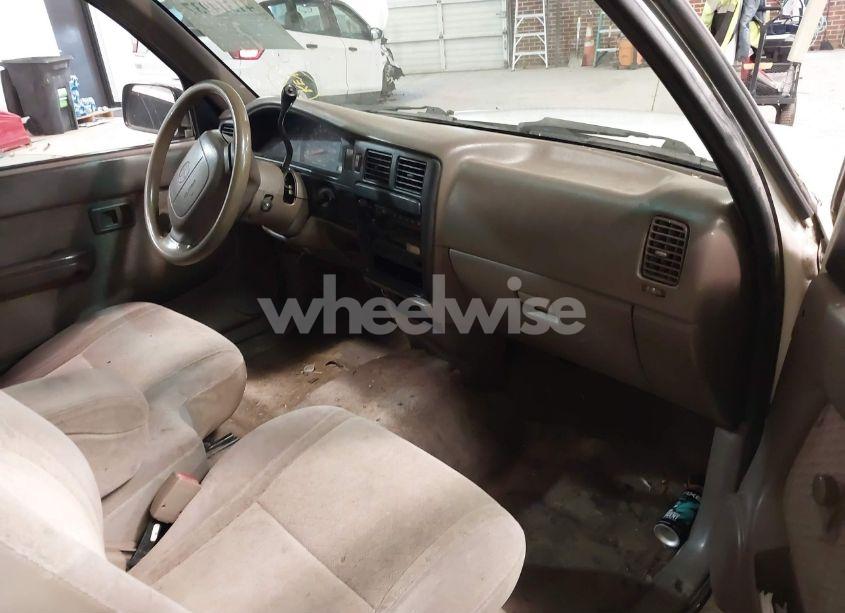 Photo 5 of 1996 Toyota Tacoma XTRACAB (VIN 4TAVL52N7TZ130985)