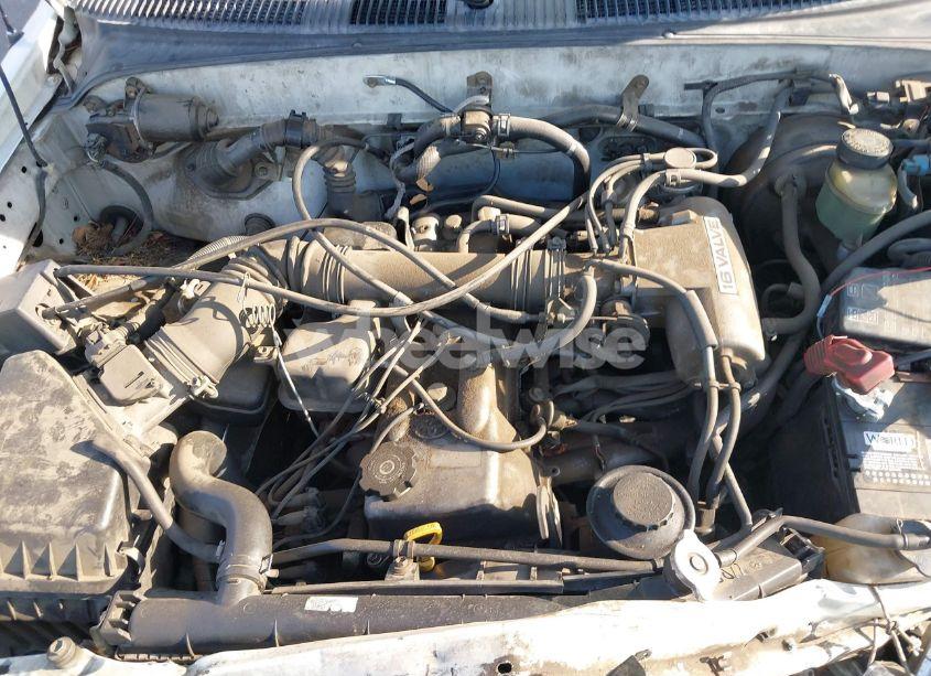Photo 10 of 1998 Toyota Tacoma (VIN 4TAVL52N7WZ057332)