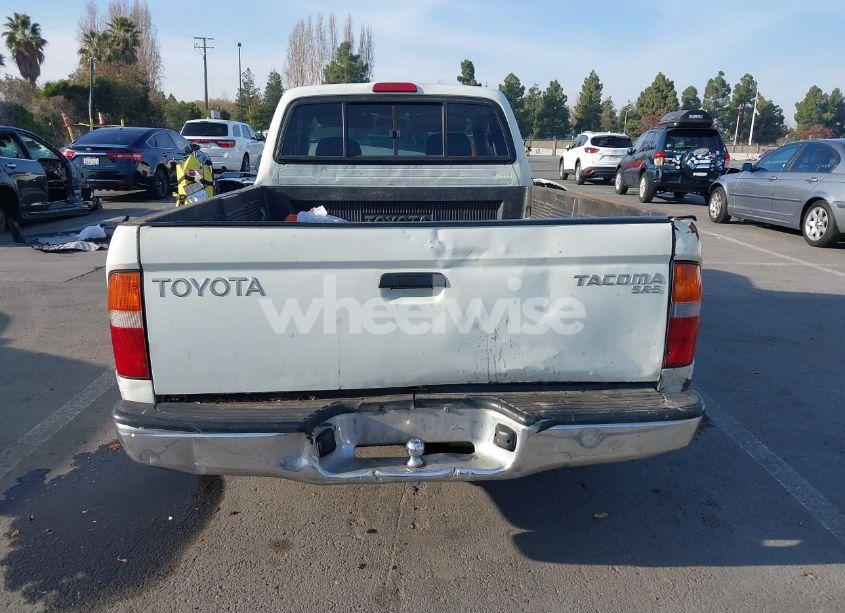 Photo 16 of 1998 Toyota Tacoma (VIN 4TAVL52N7WZ057332)