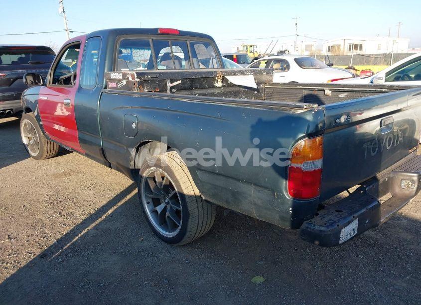 Photo 3 of 1998 Toyota Tacoma (VIN 4TAVL52N7WZ174652)