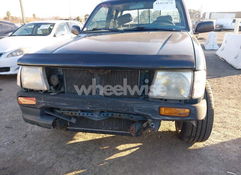 Photo 6 of 1998 Toyota Tacoma (VIN 4TAVL52N7WZ174652)