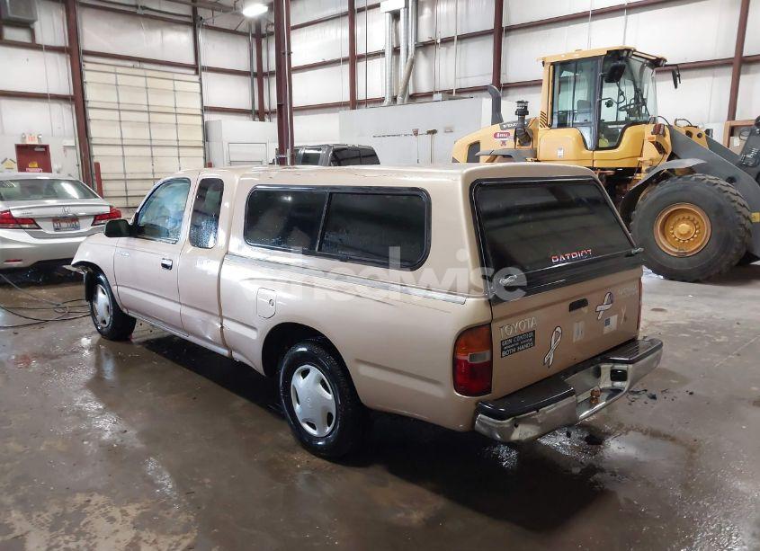 Photo 3 of 2000 Toyota Tacoma (VIN 4TAVL52N7YZ622665)