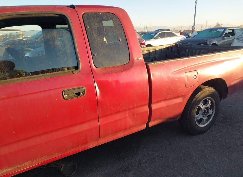Photo 6 of 2000 Toyota Tacoma (VIN 4TAVL52N7YZ634816)