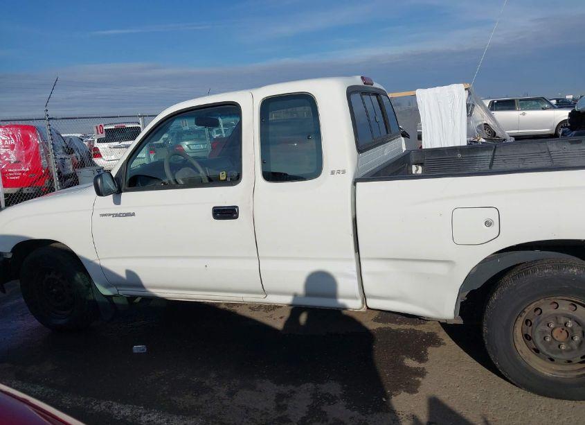 Photo 15 of 1998 Toyota Tacoma (VIN 4TAVL52NXWZ018816)