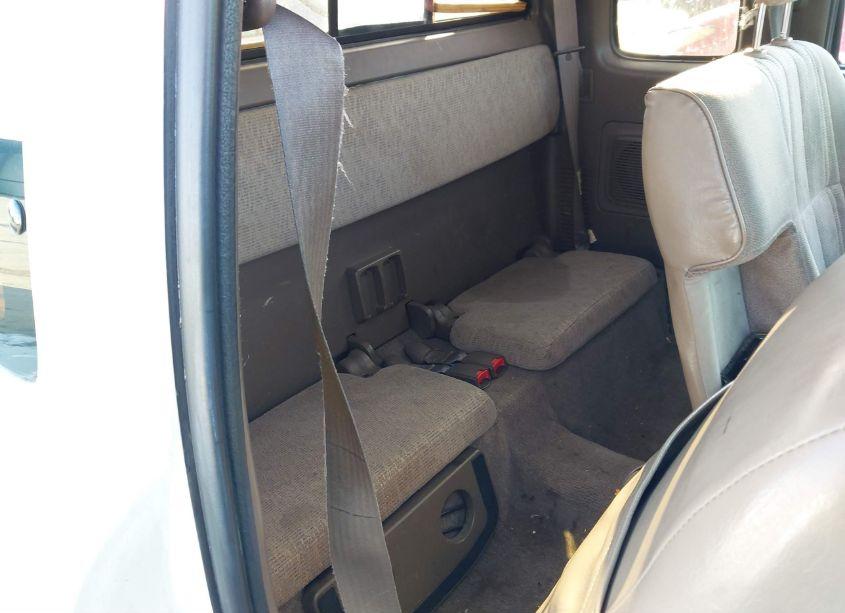 Photo 8 of 1998 Toyota Tacoma (VIN 4TAVL52NXWZ018816)