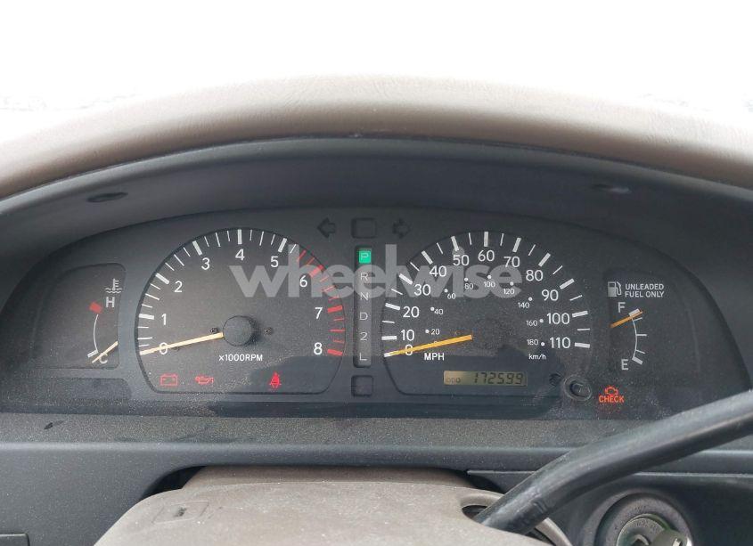 Photo 7 of 1998 Toyota Tacoma BASE V6 (VIN 4TAVN52N1WZ051018)