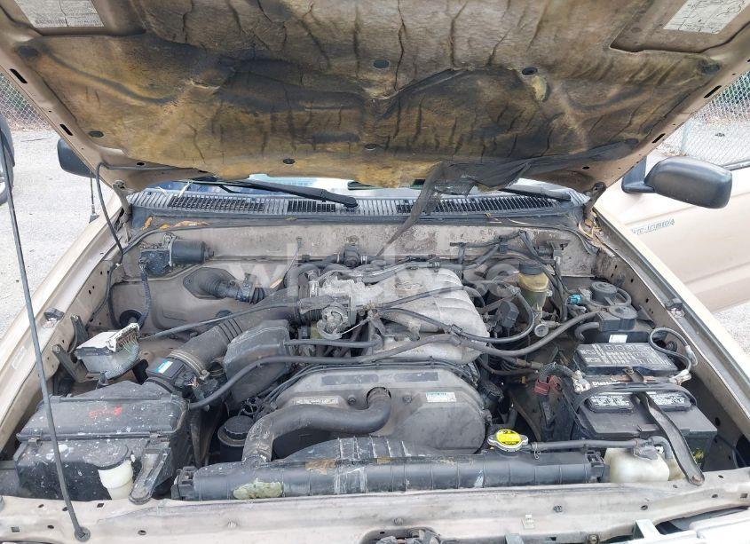 Photo 10 of 1998 Toyota Tacoma BASE V6 (VIN 4TAVN52N5WZ087830)