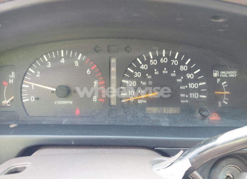 Photo 7 of 1998 Toyota Tacoma BASE V6 (VIN 4TAVN52N5WZ087830)