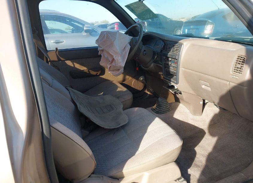 Photo 5 of 1996 Toyota Tacoma XTRACAB (VIN 4TAVN52N6TZ106977)