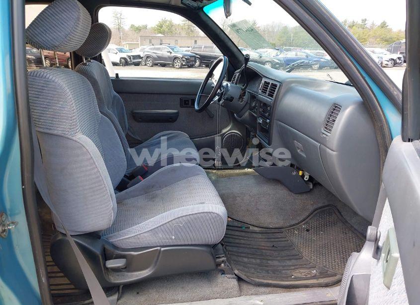 Photo 5 of 1995 Toyota Tacoma XTRACAB (VIN 4TAVN53F2SZ063745)