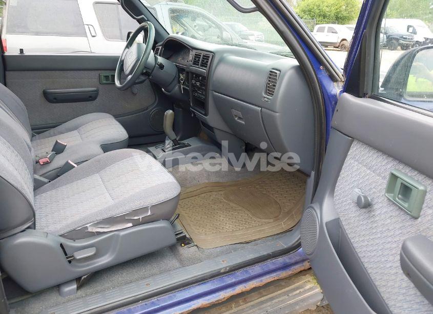 Photo 5 of 1996 Toyota Tacoma XTRACAB (VIN 4TAWM72N0TZ136771)