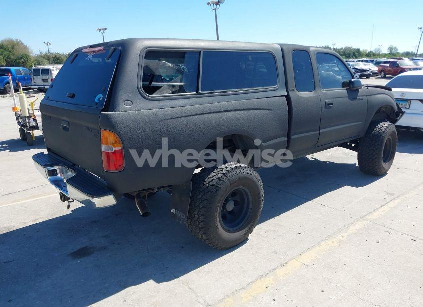 Photo 4 of 1999 Toyota Tacoma N/A (VIN 4TAWM72N1XZ485931)