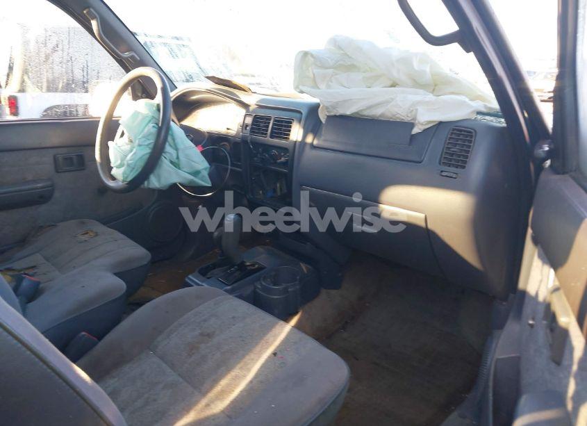 Photo 5 of 2000 Toyota Tacoma (VIN 4TAWM72N1YZ574819)
