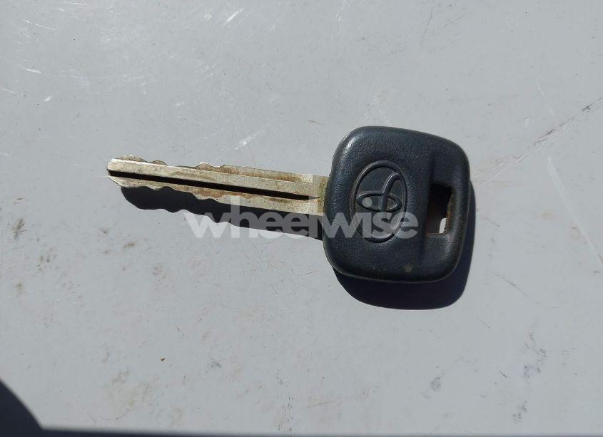 Photo 11 of 1998 Toyota Tacoma (VIN 4TAWM72N3WZ047488)