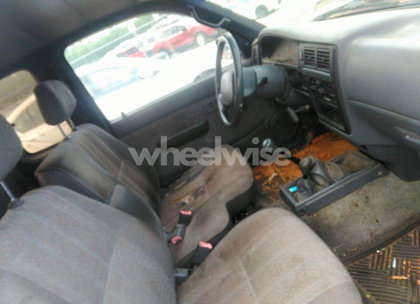 Photo 5 of 1996 Toyota Tacoma XTRACAB (VIN 4TAWM72N5TZ117794)