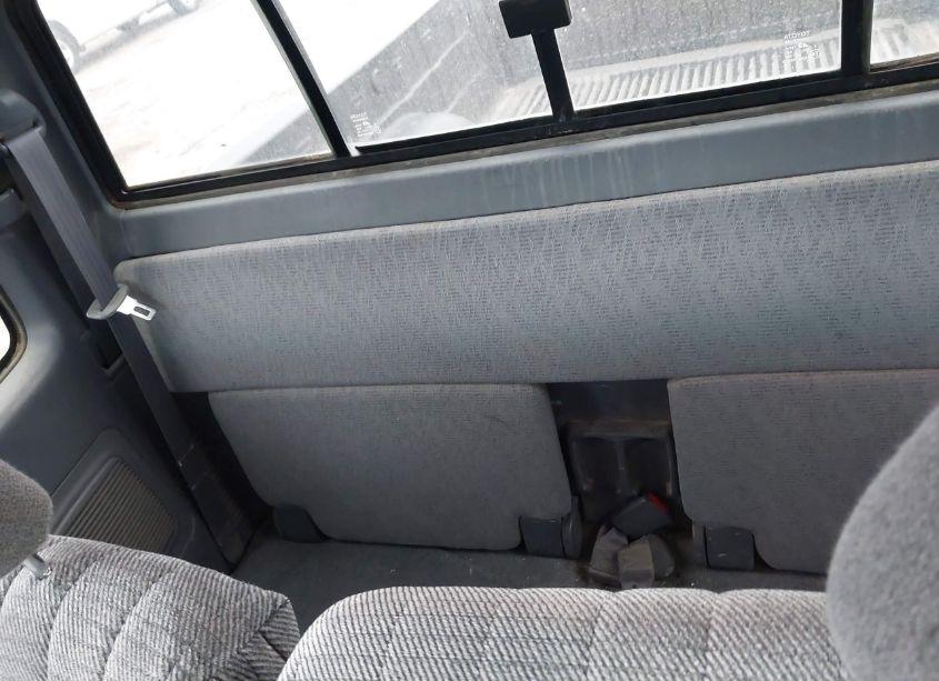 Photo 8 of 1999 Toyota Tacoma (VIN 4TAWM72N6XZ552765)