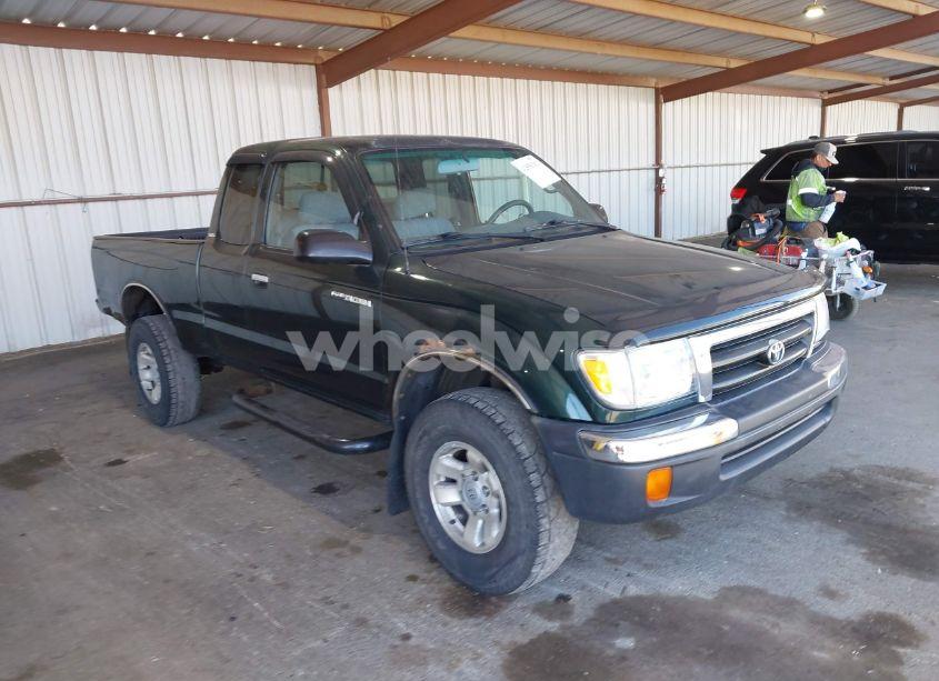 2000 Toyota Tacoma (VIN 4TAWM72N6YZ683194) main photo