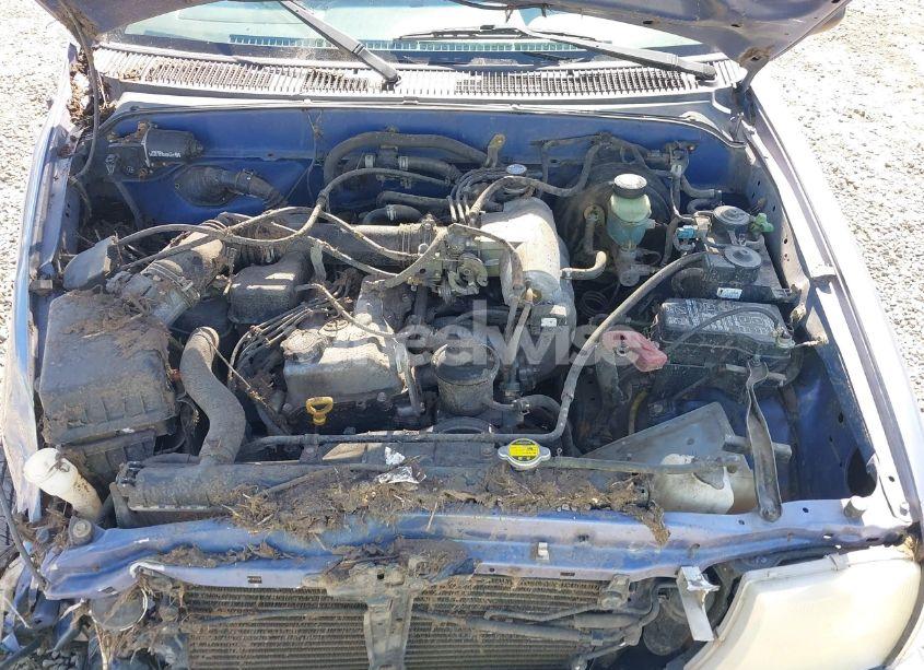 Photo 10 of 2000 Toyota Tacoma (VIN 4TAWM72N7YZ657686)