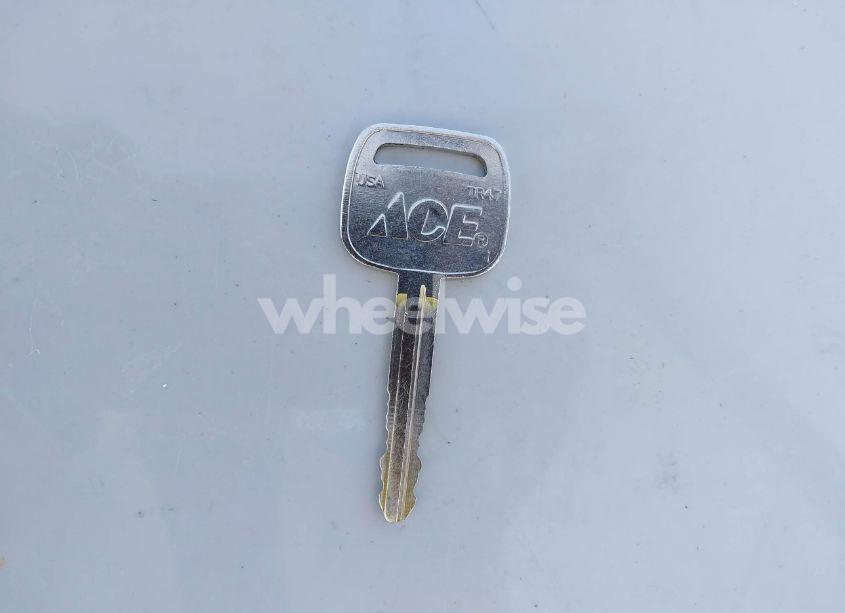 Photo 11 of 2000 Toyota Tacoma (VIN 4TAWM72N7YZ657686)