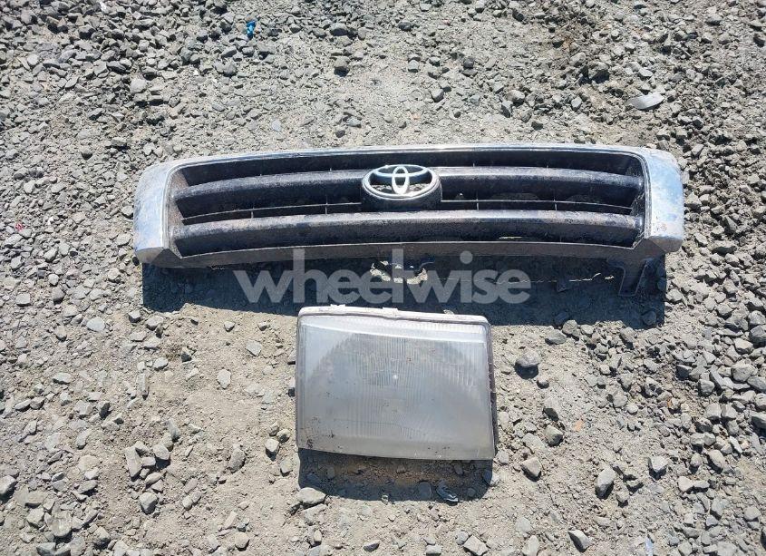 Photo 12 of 2000 Toyota Tacoma (VIN 4TAWM72N7YZ657686)