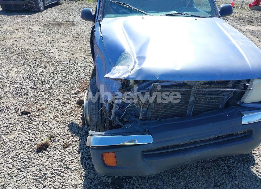 Photo 13 of 2000 Toyota Tacoma (VIN 4TAWM72N7YZ657686)
