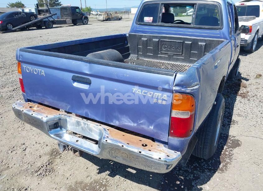 Photo 17 of 2000 Toyota Tacoma (VIN 4TAWM72N7YZ657686)