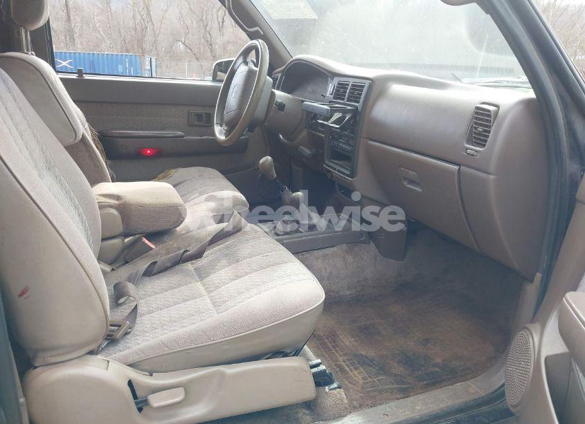 Photo 5 of 1997 Toyota Tacoma (VIN 4TAWM72N8VZ304174)
