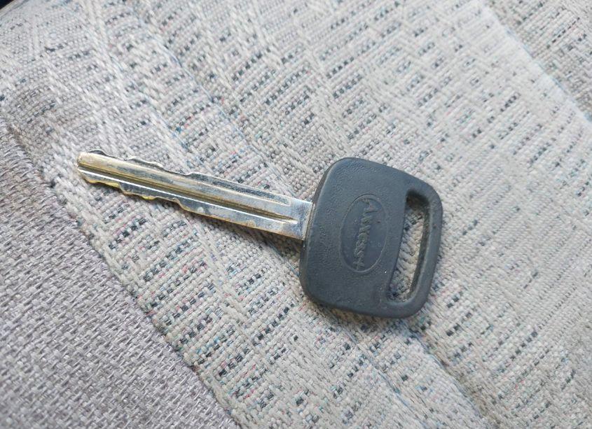 Photo 11 of 1998 Toyota Tacoma (VIN 4TAWM72N8WZ090871)