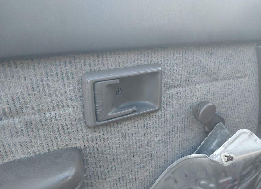 Photo 14 of 1998 Toyota Tacoma (VIN 4TAWM72N8WZ090871)