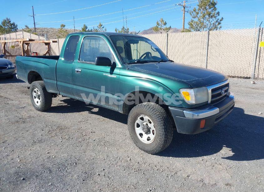 1999 Toyota Tacoma (VIN 4TAWM72N8XZ405038) main photo
