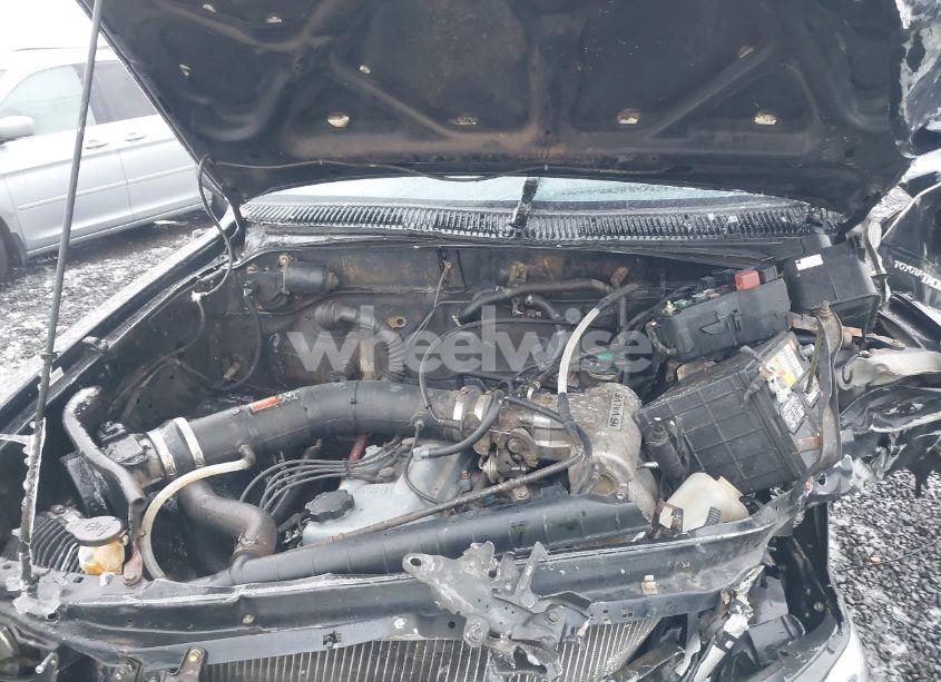 Photo 10 of 1998 Toyota Tacoma (VIN 4TAWM72N9WZ126633)