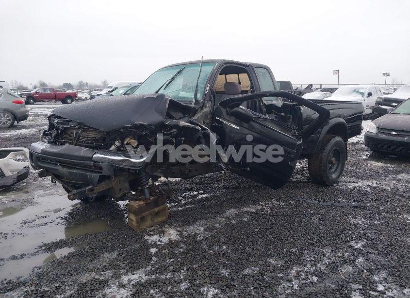 Photo 2 of 1998 Toyota Tacoma (VIN 4TAWM72N9WZ126633)