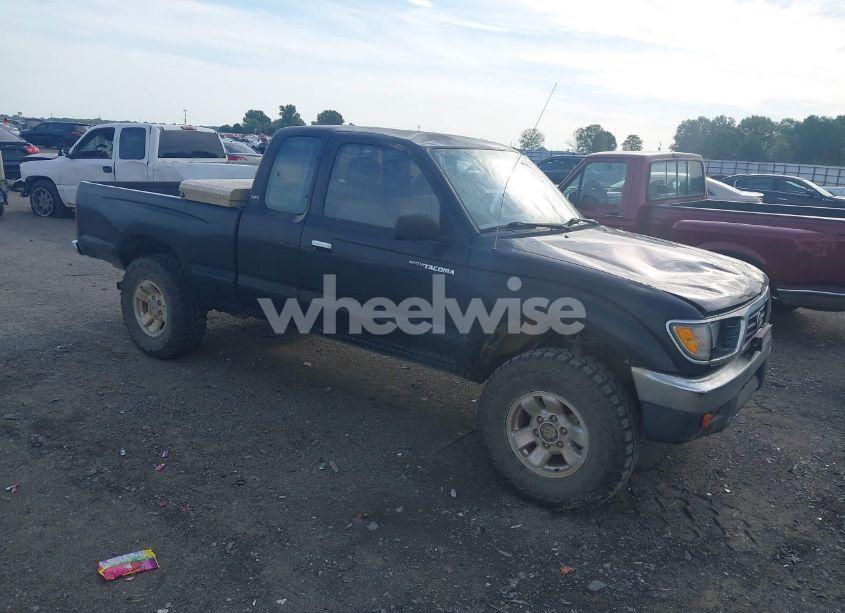 1997 Toyota Tacoma XTRACAB (VIN 4TAWN72N0VZ281132) main photo