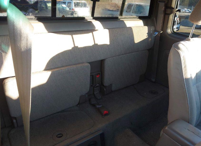 Photo 8 of 1999 Toyota Tacoma N/A (VIN 4TAWN72N0XZ557358)