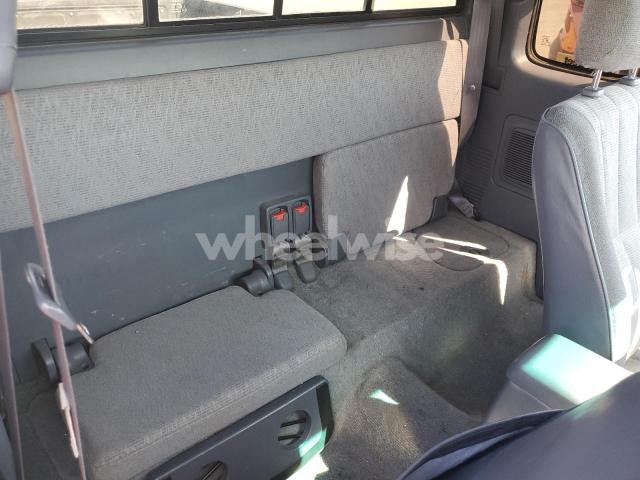 Photo 12 of 1999 TOYOTA TACOMA XTRACAB (VIN 4TAWN72N0XZ569509)