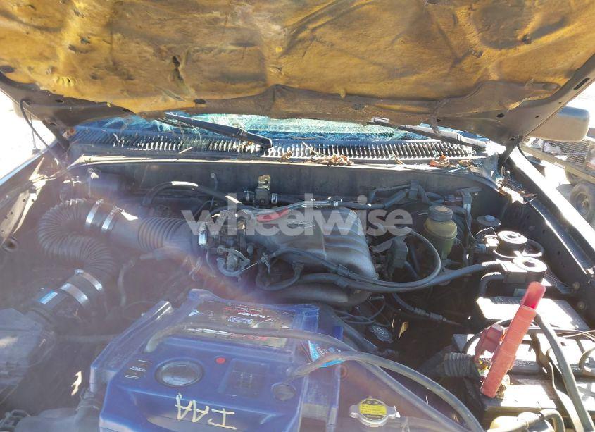 Photo 10 of 1998 Toyota Tacoma BASE V6 (VIN 4TAWN72N2WZ056597)