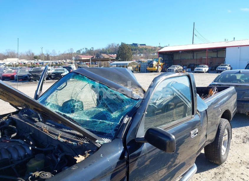 Photo 6 of 1998 Toyota Tacoma BASE V6 (VIN 4TAWN72N2WZ056597)