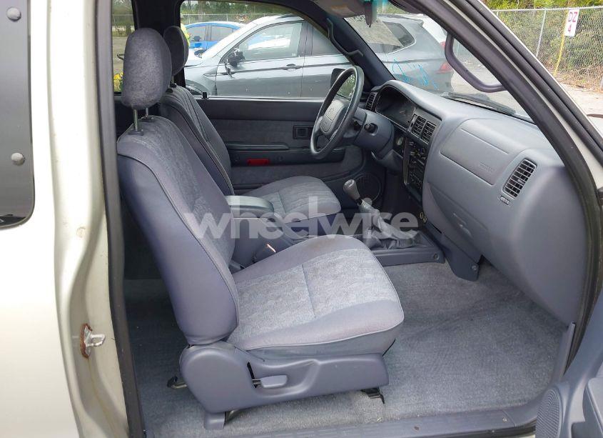Photo 5 of 2000 Toyota Tacoma BASE V6 (VIN 4TAWN72N2YZ643918)
