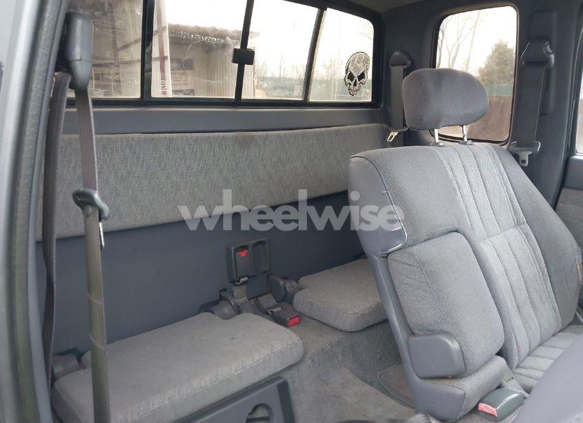 Photo 8 of 1998 Toyota Tacoma BASE V6 (VIN 4TAWN72N3WZ088314)
